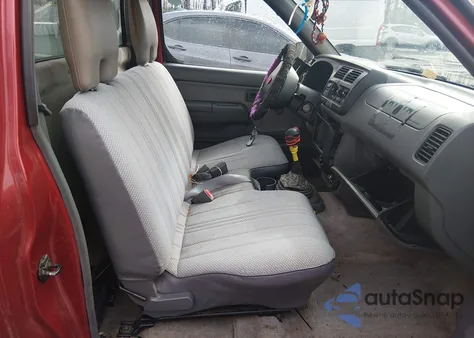 2000 Nissan Frontier Xe z USA, uszkodzony, nr VIN 1N6DD21S0YC432984